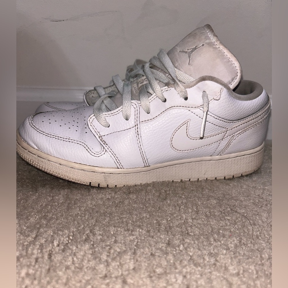 Air Jordan 1 Low Triple White Men’s 6.5